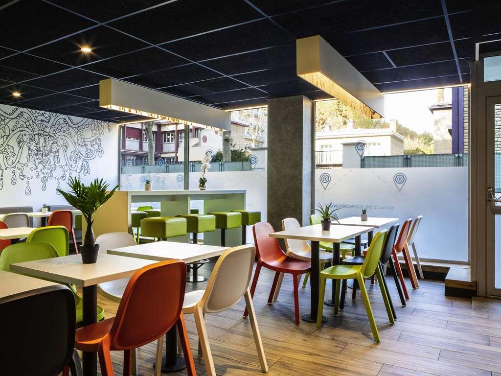 ibis budget Paris Clichy Mairie Exterior foto