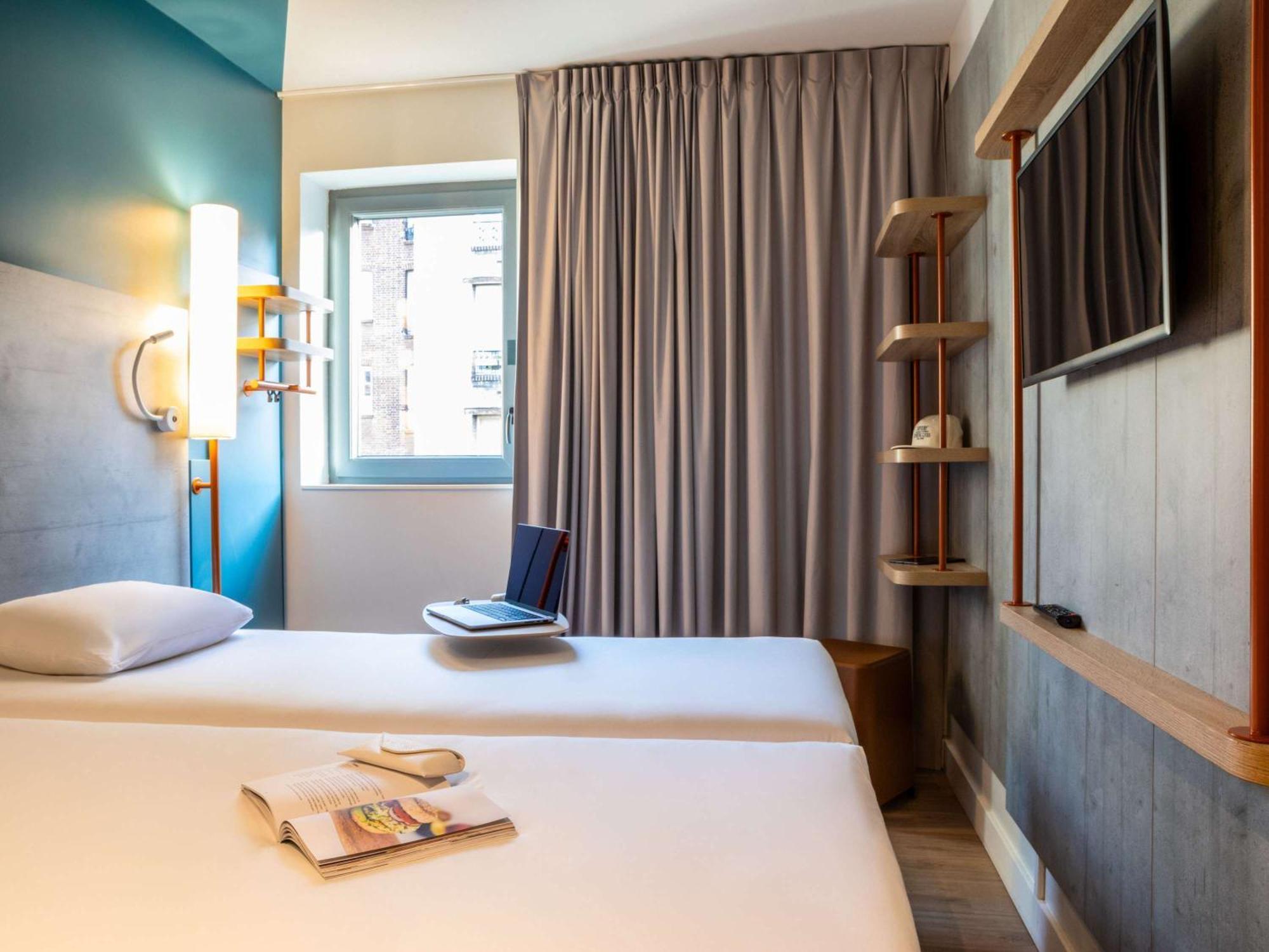 ibis budget Paris Clichy Mairie Exterior foto