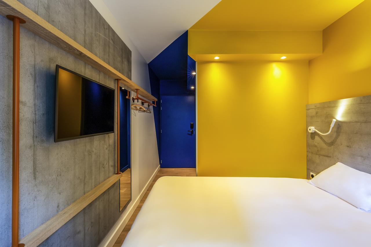 ibis budget Paris Clichy Mairie Exterior foto